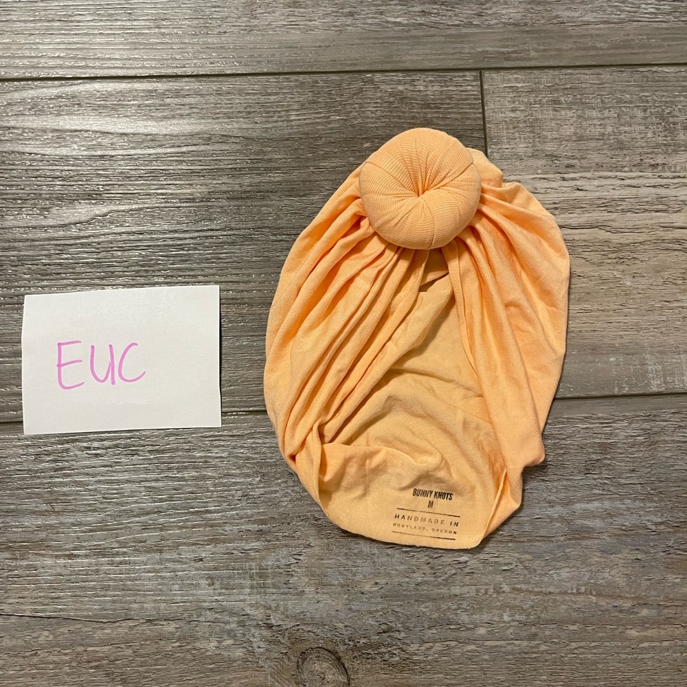 Papaya bunny knot kyte baby size medium equivalent to 1-4t